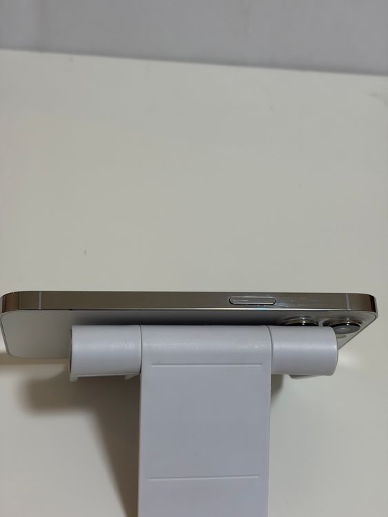 ���Хåƥ꡼85% ���� SIM�ե꡼ iPhone13Pro 128GB ����С�