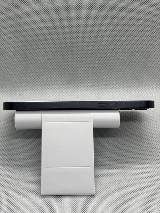 ���Хåƥ꡼86% SIM�ե꡼ iPhone12 64GB �֥�å�