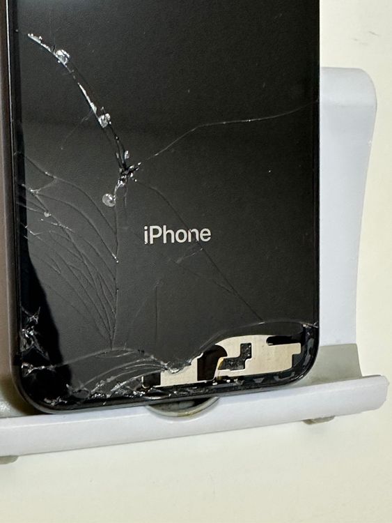 ��SIM�ե꡼ iPhone8 64GB ���ڡ������쥤