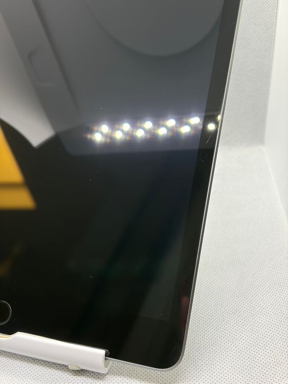 ���ϥԥͥ��ͥå� iPad ��9���� 64GB ���졼