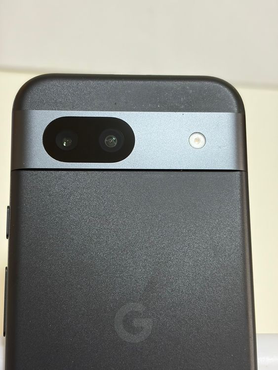 ���Хåƥ꡼94% SIM�ե꡼ Google pixel 8a 128GB �֥�å�