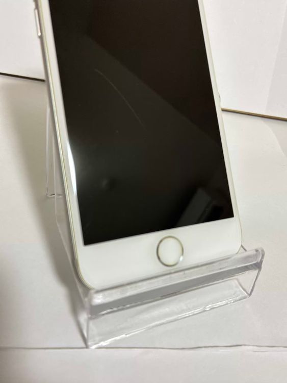 ���Хåƥ꡼83% iPhone7 32GB ����С�   ����̵��