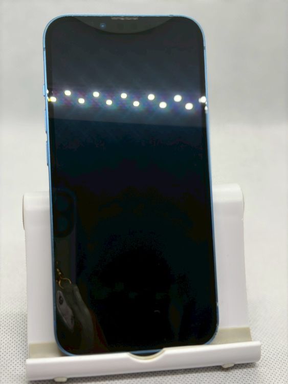 ���Хåƥ꡼84% SIM�ե꡼ iPhone13 128GB �֥롼