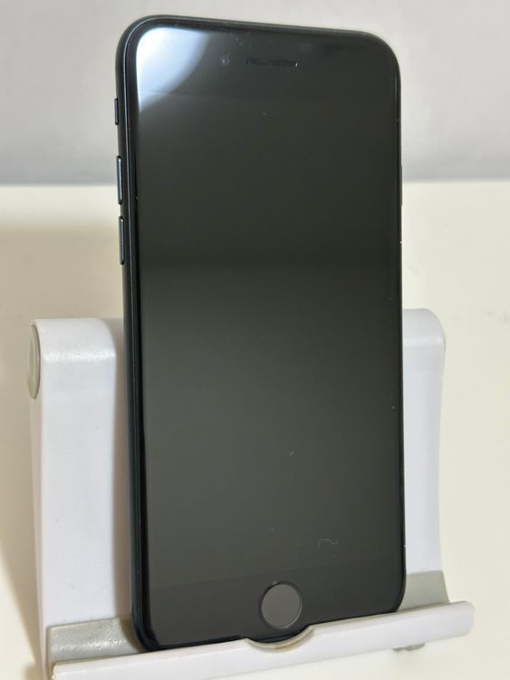 ���Хåƥ꡼86% SIM�ե꡼ iPhoneSE ��3���� 128GB �ߥåɥʥ���