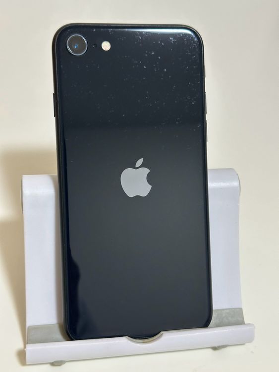 ���Хåƥ꡼85% SIM�ե꡼ iPhoneSE ��3���� 64GB �ߥåɥʥ���
