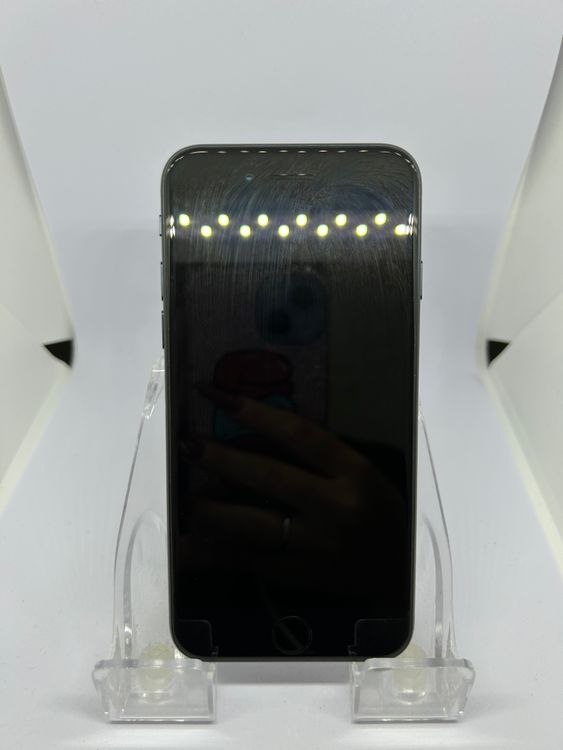 ��Ķ���� SIM�ե꡼ iPhoneSE��3����  128GB �ߥåɥʥ���