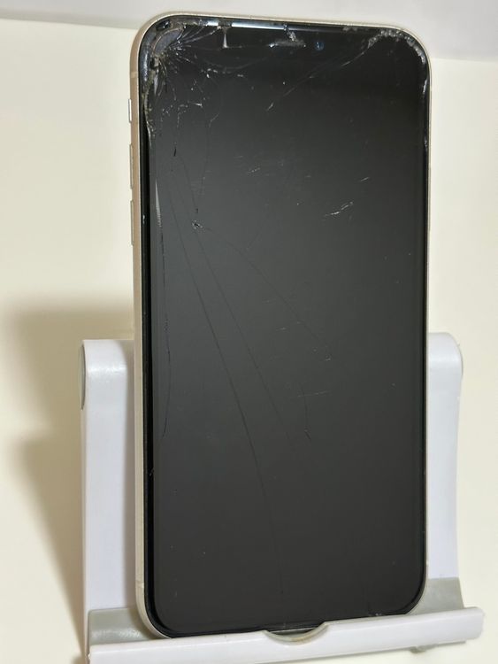 ������� SIM�ե꡼ iPhone11 128GB �ۥ磻��