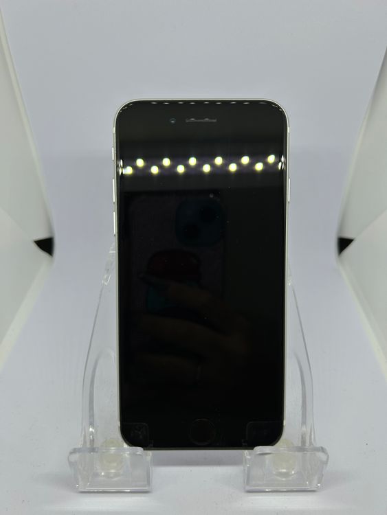 ��SIM�ե꡼ iPhoneSE��2����  128GB �ۥ磻��