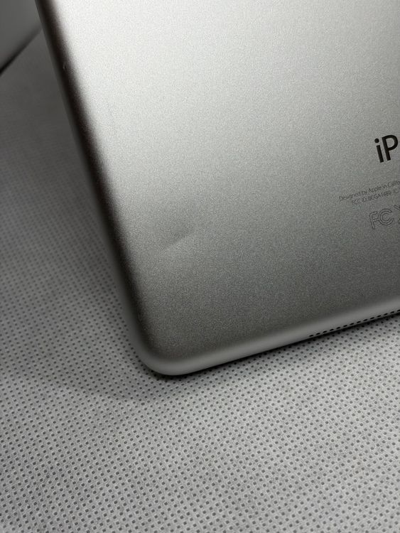 ���ϥԥͥ��ͥå� iPad mini 2 32GB ����С�