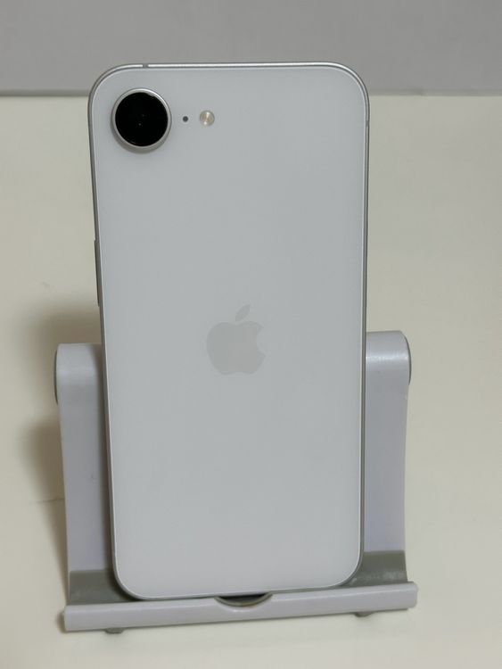 ���Хåƥ꡼100% ����Ʊ�� SIM�ե꡼ iPhone17e 256GB �ۥ磻��