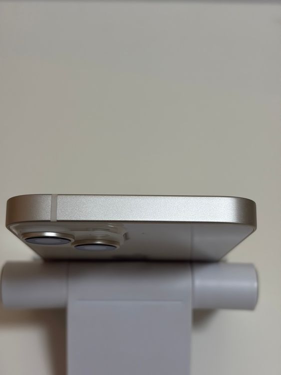 ���Хåƥ꡼85% SIM�ե꡼ iPhone14 128GB �������饤��