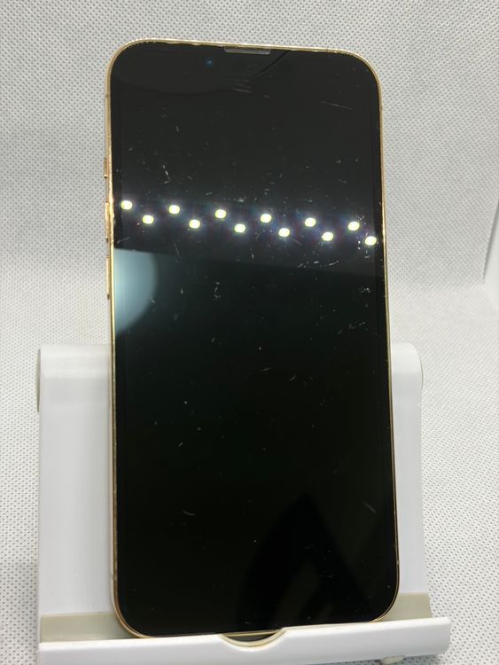 ���Хåƥ꡼82% SIM�ե꡼ iPhone13Pro 128GB �������