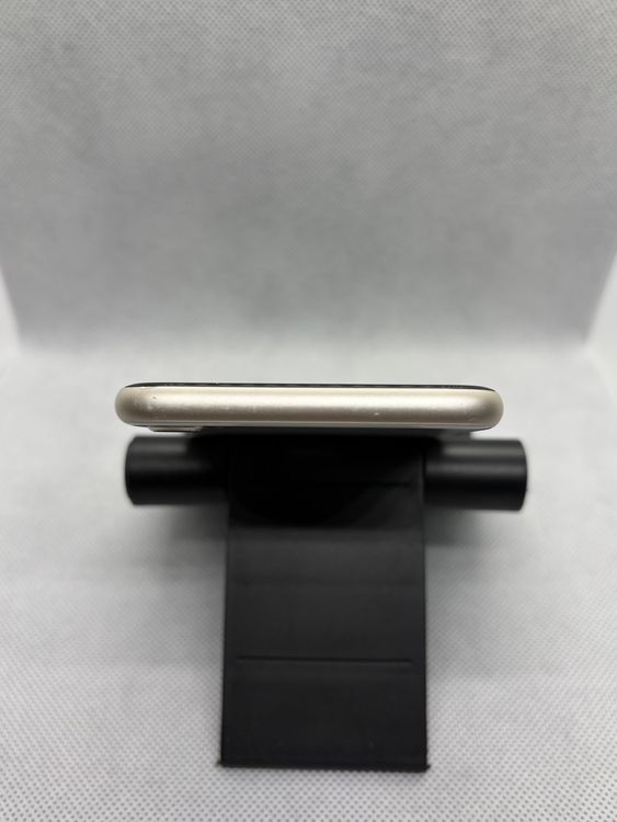 ���ϥԥͥ��ͥå� SIM�ե꡼ iPhoneSE ��3���� 64GB �������饤�� �Хåƥ꡼86%