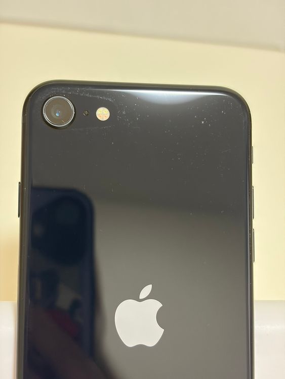 ��SIM�ե꡼ iPhoneSE ��3���� 128GB �ߥåɥʥ���
