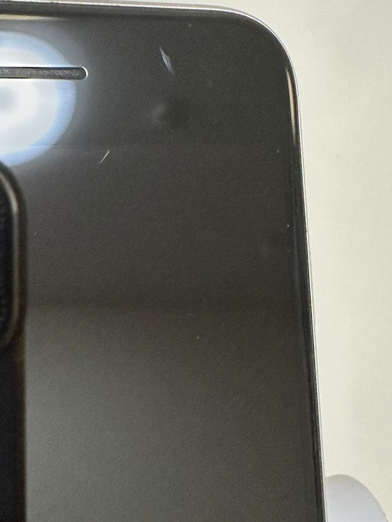 ��SIM�ե꡼ iPhoneSE ��3���� 128GB �������饤��