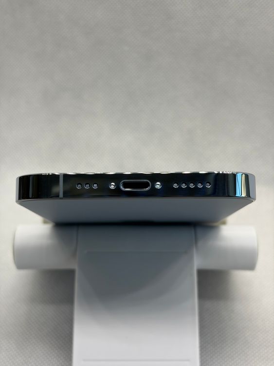 ��̤������ SIM�ե꡼ iPhone13Pro 256GB ������֥롼