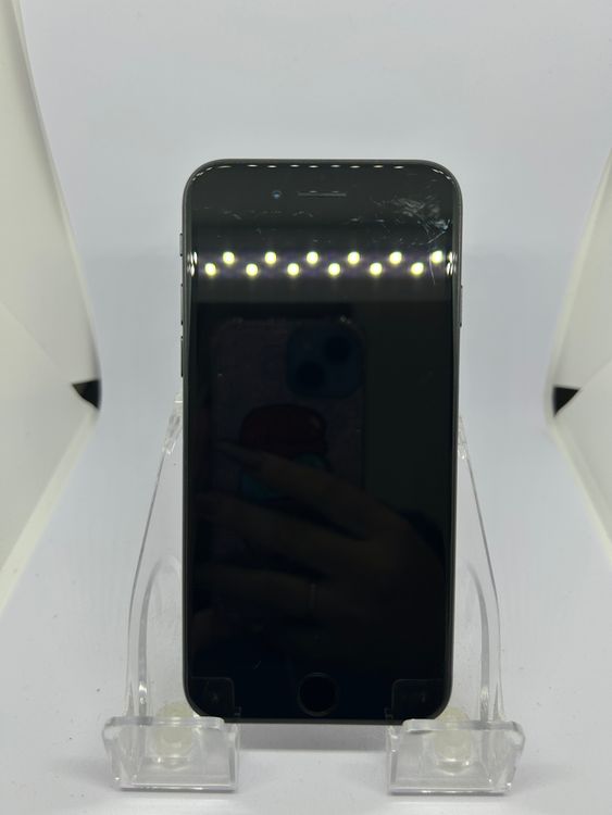 ��SIM�ե꡼ iPhoneSE��2����  64GB �֥�å� �Хåƥ꡼80%