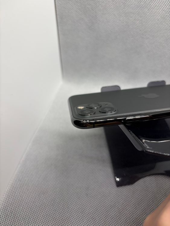 ���ϥԥͥ��ͥå� SIM�ե꡼ iPhone11Pro 64GB ���졼 �Хåƥ꡼84%