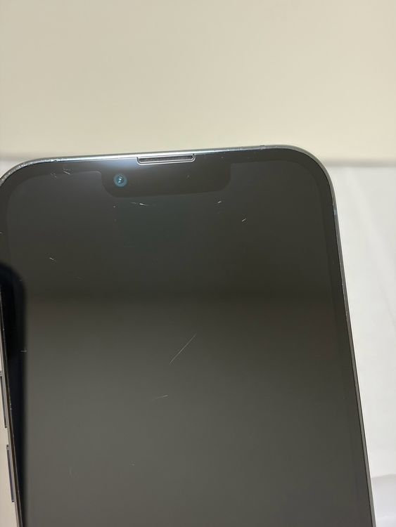 ���Хåƥ꡼85% SIM�ե꡼ iPhone13Pro 256GB ������֥롼