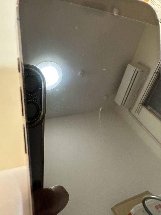 ���Хåƥ꡼83% SIM�ե꡼ iPhone14Pro 128GB �ǥ����ץѡ��ץ�