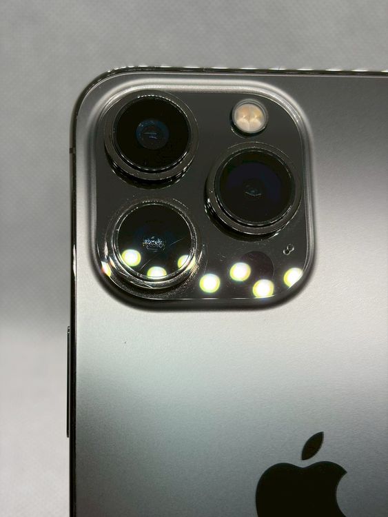 ���Хåƥ꡼98% SIM�ե꡼ iPhone13Pro 128GB ����ե�����
