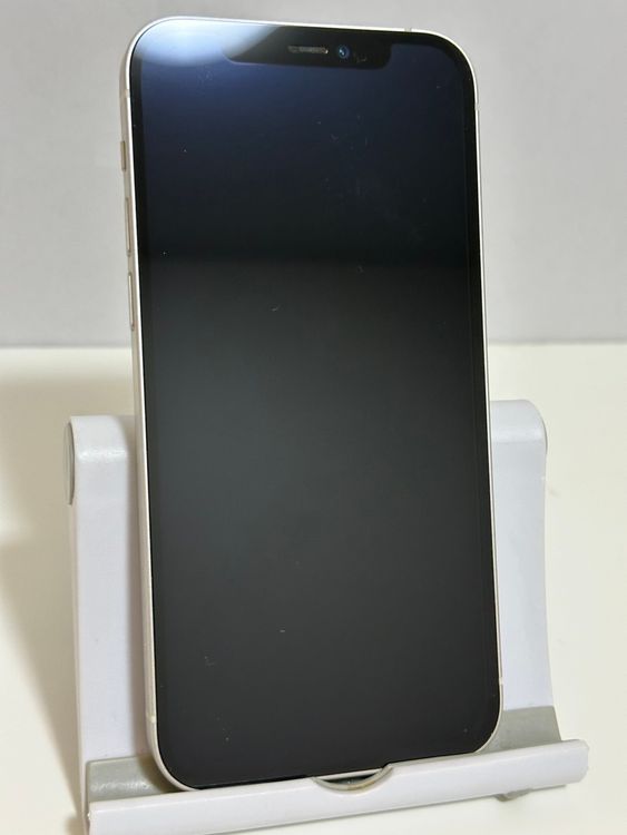 ��SIM�ե꡼ iPhone12 64GB �ۥ磻��
