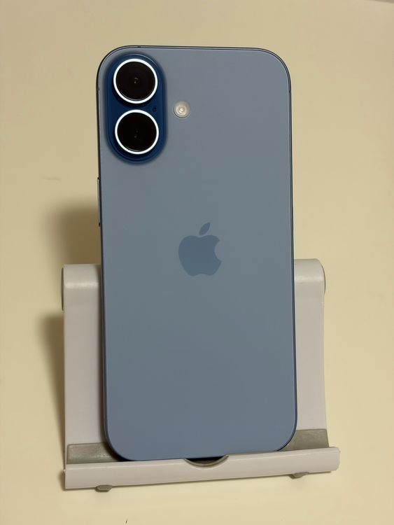 ������Ʊ�� �Хåƥ꡼100% SIM�ե꡼ iPhone17 256GB �ߥ��ȥ֥롼