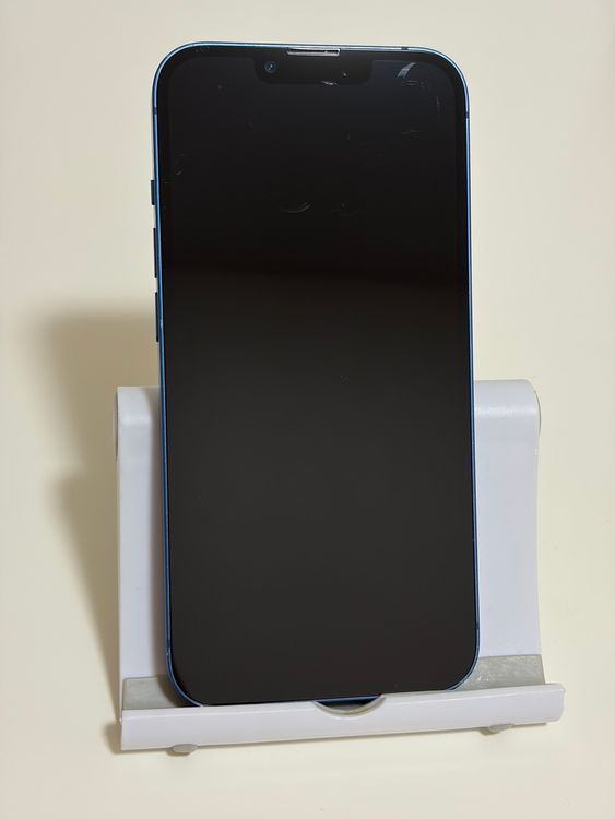 ���Хåƥ꡼89% SIM�ե꡼ iPhone13 256GB �֥롼