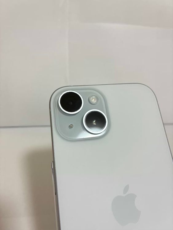 ���Хåƥ꡼87% Ķ���� iPhone15 128GB �֥롼  ����̵��
