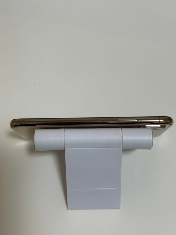 ��SIM�ե꡼ iPhoneXS 64GB �������