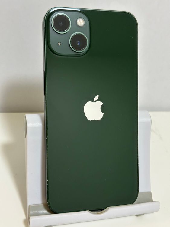 ���Хåƥ꡼81% SIM�ե꡼ iPhone13 128GB ���꡼��