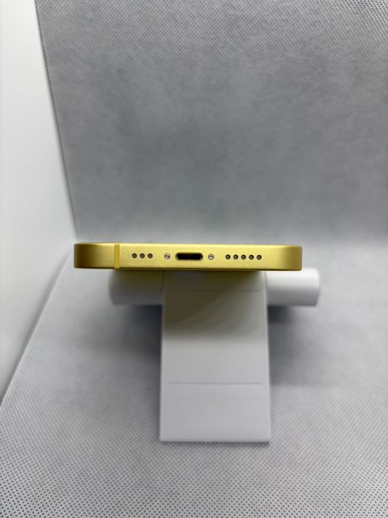 ������Ʊ�� SIM�ե꡼ iPhone14 128GB �������� �Хåƥ꡼83%