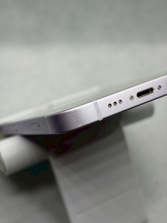 ���Хåƥ꡼85% SIM�ե꡼ iPhone14 128GB �ѡ��ץ�