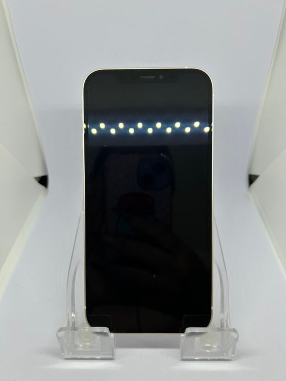 ��Ķ���� SIM�ե꡼ iPhone12  128GB �ۥ磻��
