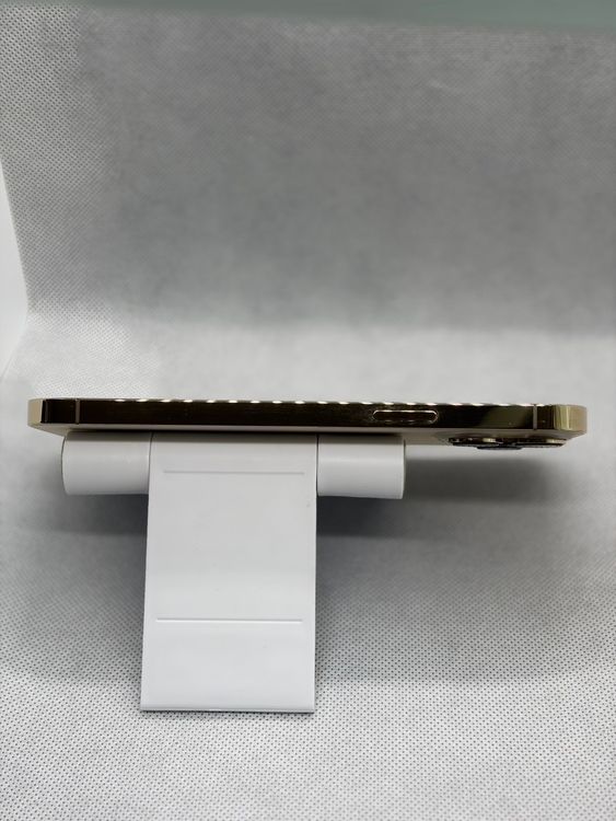 ���Хåƥ꡼82% SIM�ե꡼ iPhone13ProMax 128GB �������