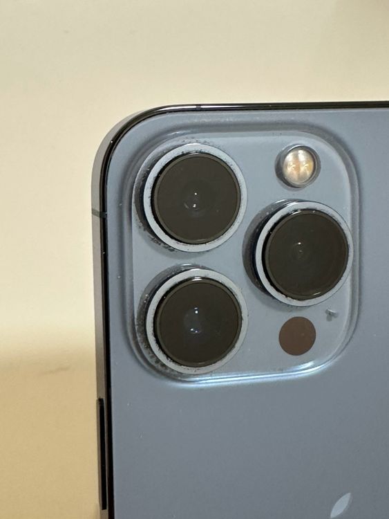 ���Хåƥ꡼81% ���� SIM�ե꡼ iPhone13Pro 128GB �֥롼