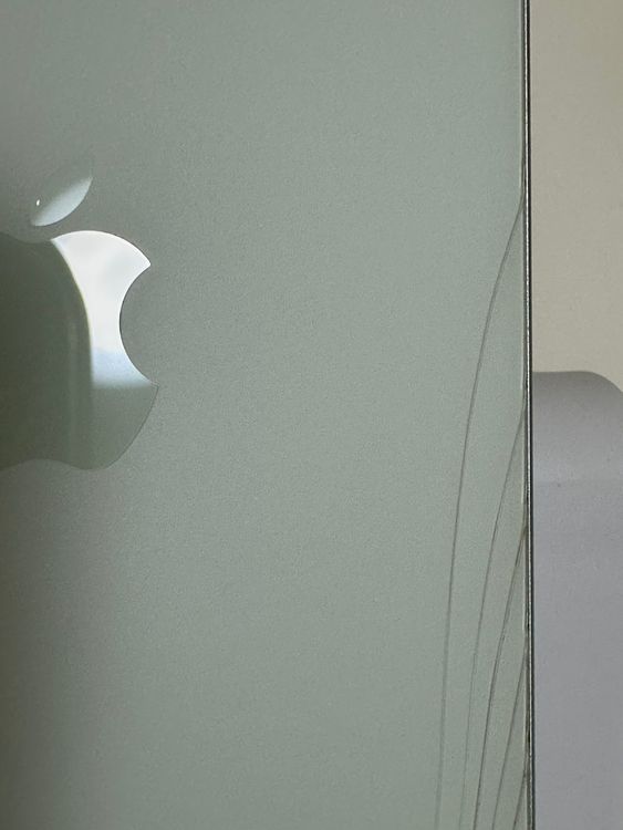 ���Хåƥ꡼83% SIM�ե꡼ iPhone15 128GB ���꡼��