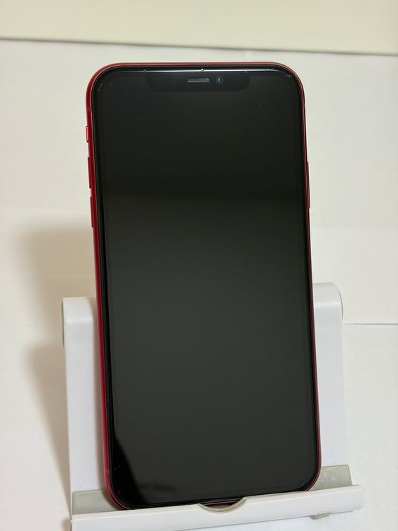 ���Хåƥ꡼84% SIM�ե꡼ iPhone11 64GB ��å�