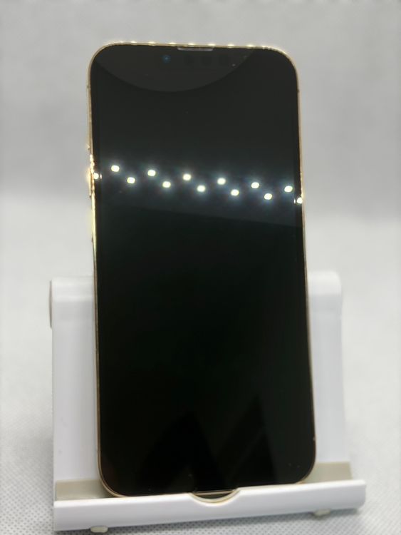 ���Хåƥ꡼100% SIM�ե꡼ iPhone13Pro 256GB �������