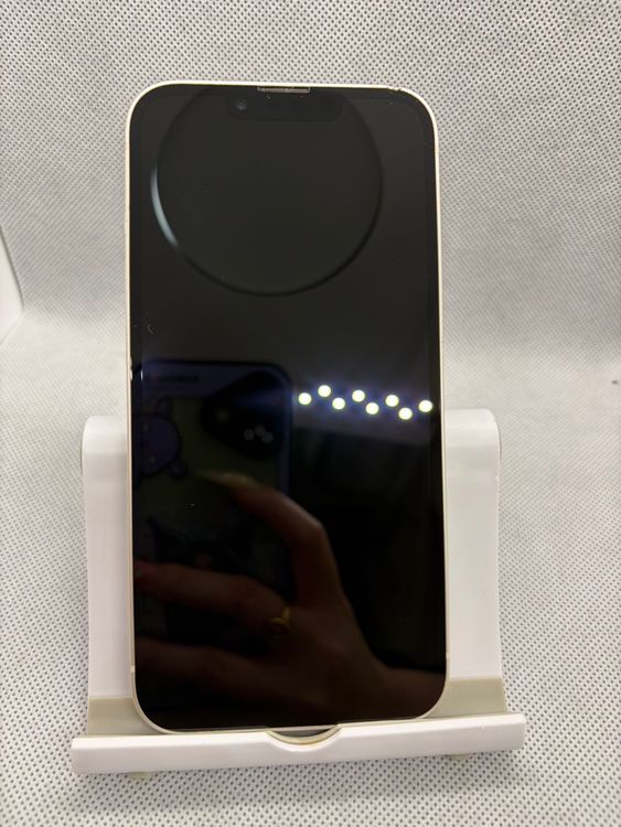 ���ϥԥͥ��ͥå� SIM�ե꡼ iPhone13 256GB �������饤�� �Хåƥ꡼82%