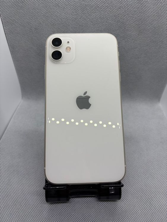 ���ϥԥͥ��ͥå� SIM�ե꡼ iPhone11 64GB �ۥ磻�� �Хåƥ꡼82%