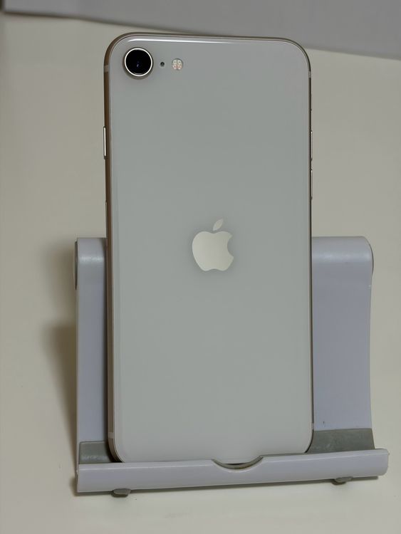 ������Ʊ�� SIM�ե꡼ iPhoneSE ��3���� 64GB �������饤��