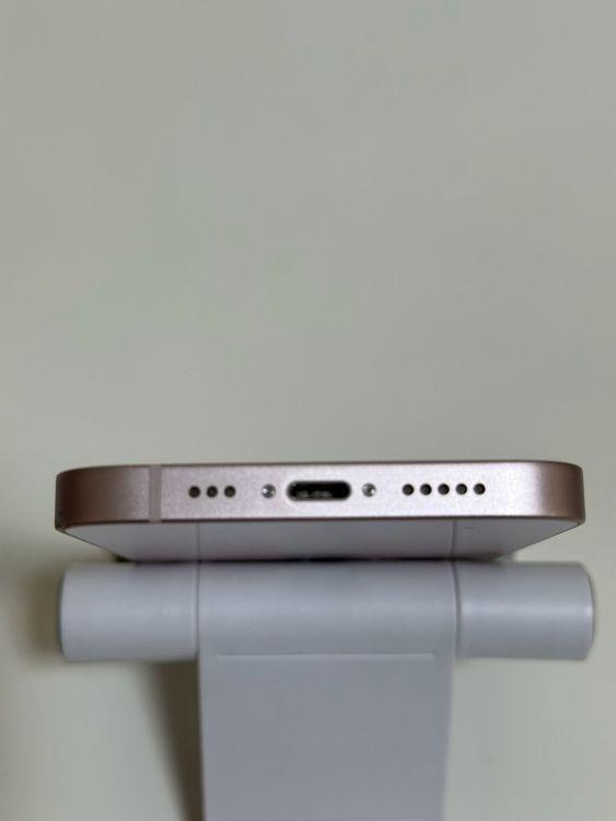 ���Хåƥ꡼85% Ķ���� SIM�ե꡼ iPhone13 128GB �ԥ�