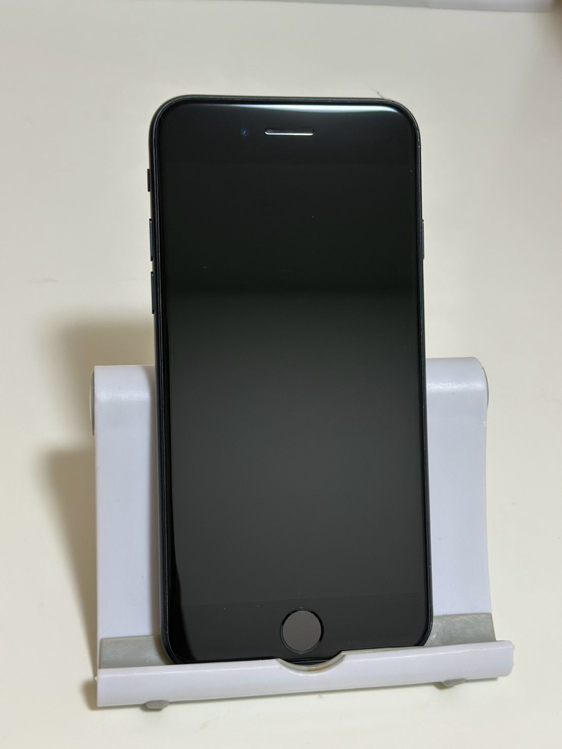 ムスビー｜○バッテリー83% SIMフリー iPhoneSE 第3世代 128GB