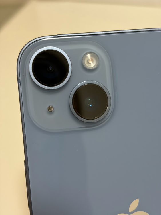 ���Хåƥ꡼88% SIM�ե꡼ iPhone14 128GB �֥롼