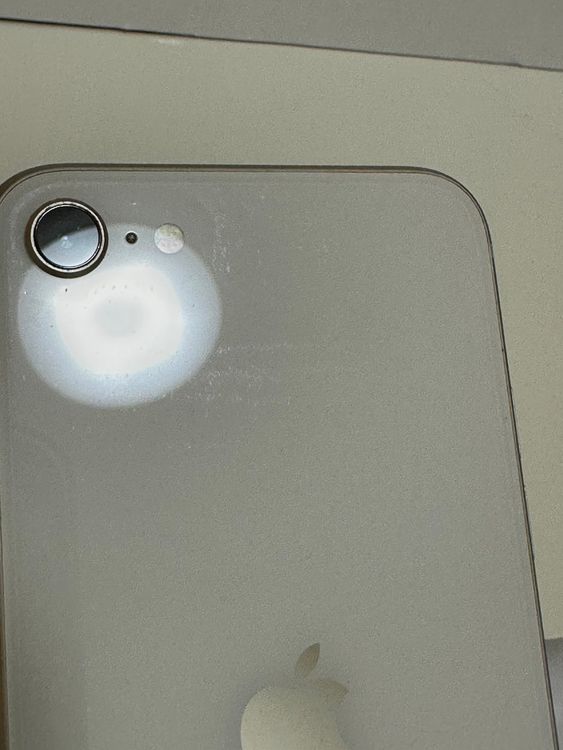 ��SIM�ե꡼ iPhoneSE ��3���� 64GB �������饤��