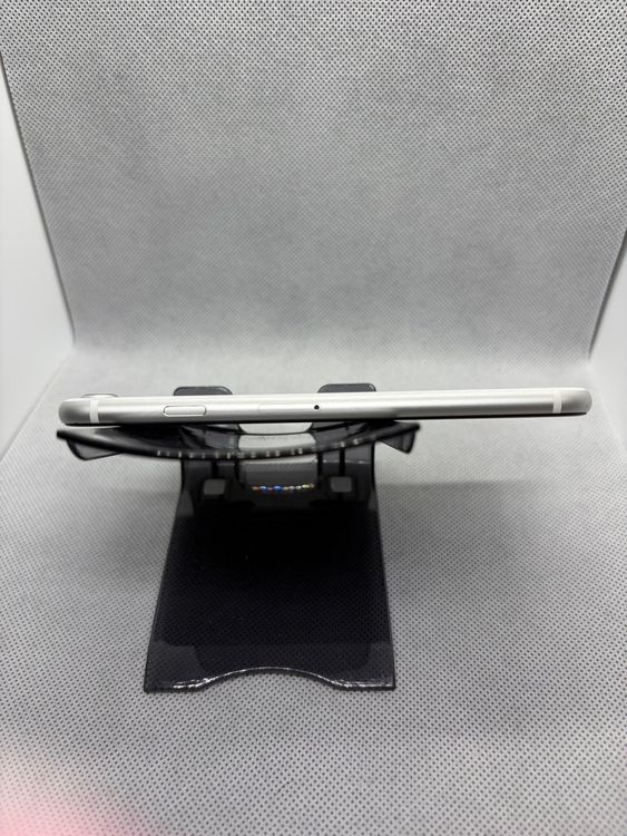 ���ϥԥͥ��ͥå� SIM�ե꡼ iPhoneSE ��2���� 64GB �ۥ磻�� �Хåƥ꡼88%