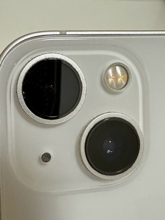 ���Хåƥ꡼84% SIM�ե꡼ iPhone13 128GB �������饤��