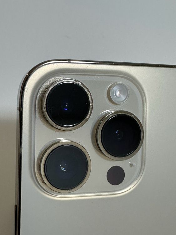 ���Хåƥ꡼82% SIM�ե꡼ iPhone14Pro 256GB �������