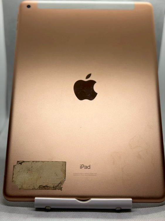 ���Хåƥ꡼90% SIM�ե꡼ iPad ��8���� 32GB �������